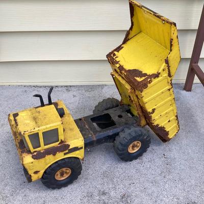 LOT 149: Vintage Metal Toys - Dump Truck, Fire Engine and Tractors - Tonka, Buddy L and More