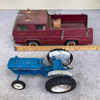 LOT 149: Vintage Metal Toys - Dump Truck, Fire Engine and Tractors - Tonka, Buddy L and More