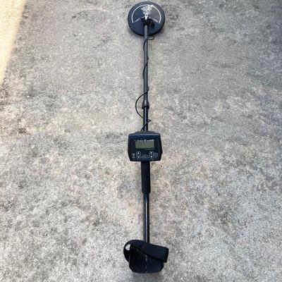 LOT 150: White's Prism II Metal Detector
