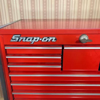 LOT 153: Vintage Snap-on Tools Small Rolling Toolbox / Cabinet (Sales Rep Display Sample) only 32.5" tall!