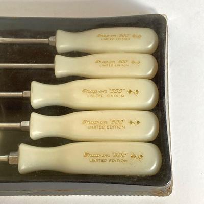 LOT 157: Snap-on 500 Commemorative Screwdriver Set in Original Packaging