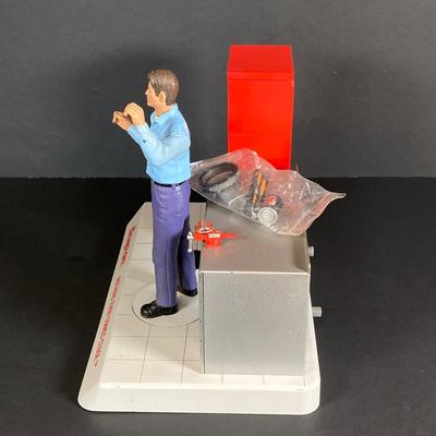 LOT 201: Snap-on Joe's Service "Nothing Even Comes Close" Motion Bank, #1 Worldwide Pennant, Business Card Holder /...
