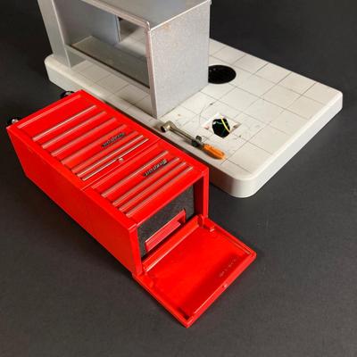 LOT 201: Snap-on Joe's Service "Nothing Even Comes Close" Motion Bank, #1 Worldwide Pennant, Business Card Holder /...
