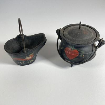 LOT 202: Sweet Miniature Cast Iron Set