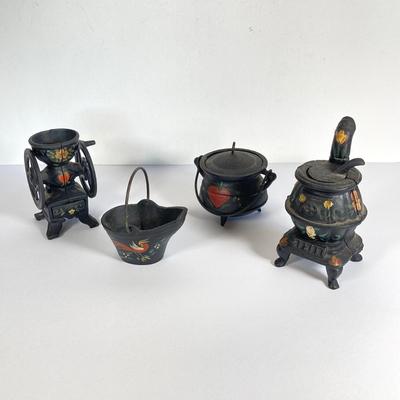 LOT 202: Sweet Miniature Cast Iron Set