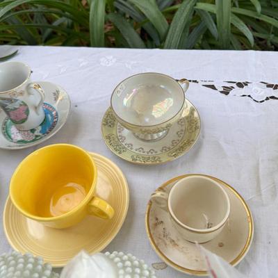 Pyrex, enamel cookware, beer steins