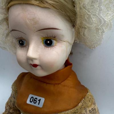 Sale Photo Thumbnail #289: Cracked face