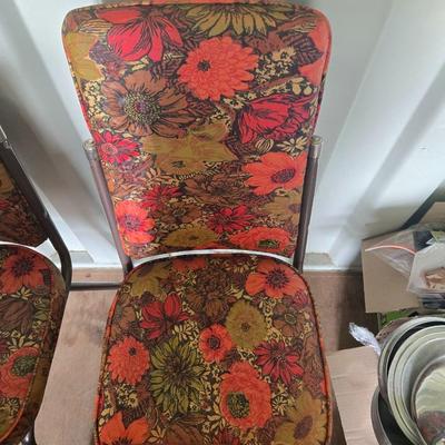 Sale Photo Thumbnail #29: Lot of 4 vintage chairs. Vinyl is  in very nice condition, legs are goid, could use new caps on the legs