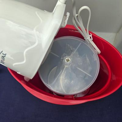 Sale Photo Thumbnail #34: New Rival Ice Cream Maker, missing handle on bucket