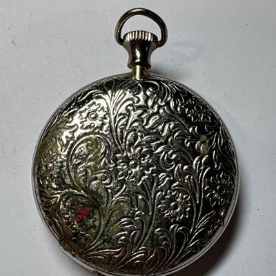 Vintage make-up compacts