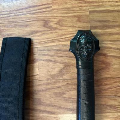 PIRATE SWORD WITH A SKULL HANDLE
