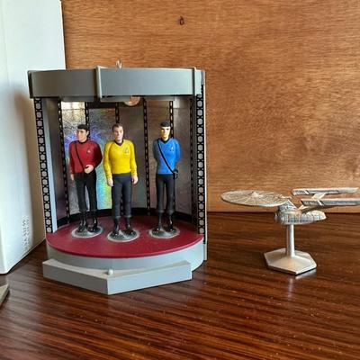 STAR TREK FIGURES AND COLLECTIBLES