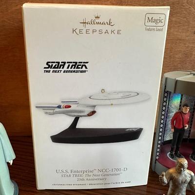 STAR TREK FIGURES AND COLLECTIBLES