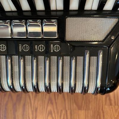 SAM FERRI DIAMOND ACCORDION IN CASE