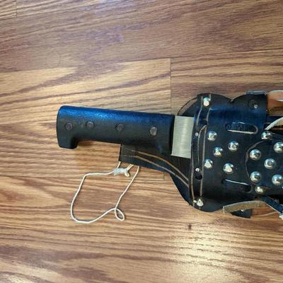 PROMEDOCA MACHETE AND A SOLINGEN FIXED BLADE KNIFE