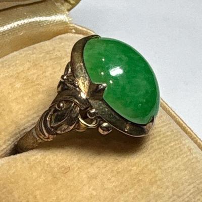 Gold & Jade ring (size 8)