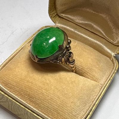 Gold & Jade ring (size 8)