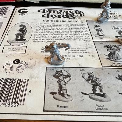 DRAGONS AND FANTASY LORDS FIGURES