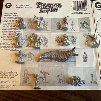 DRAGONS AND FANTASY LORDS FIGURES