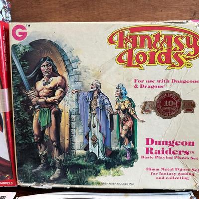 DRAGONS AND FANTASY LORDS FIGURES