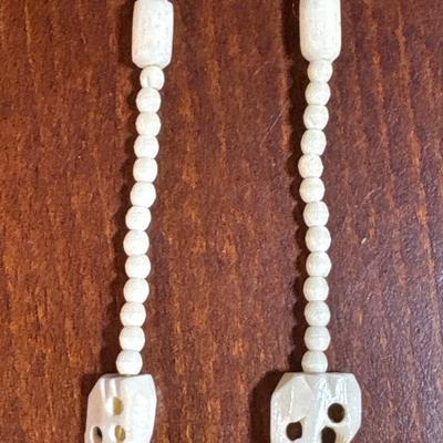 Vintage 1970s carved elephant necklace