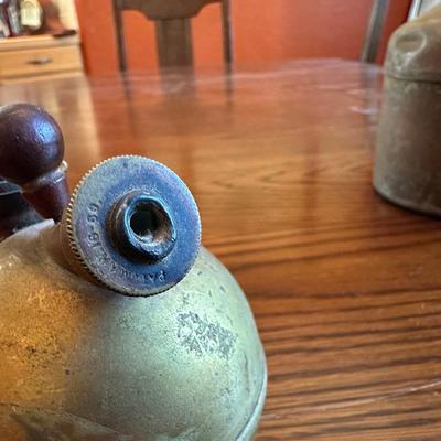 ANTIQUE STEAM ATOMIZER AND A VINTAGE PUMP OIL CAN