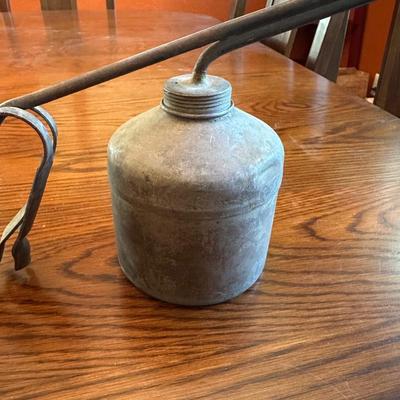 ANTIQUE STEAM ATOMIZER AND A VINTAGE PUMP OIL CAN