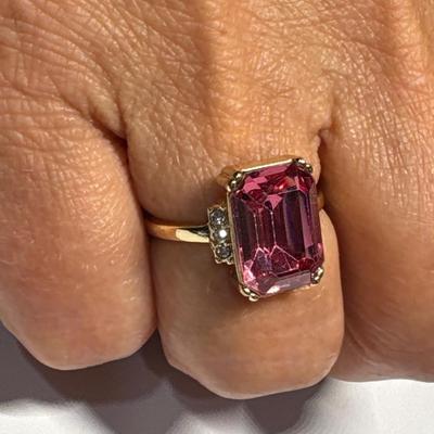 Gold ring with pink stone (size 10)