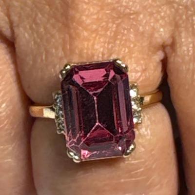 Gold ring with pink stone (size 10)