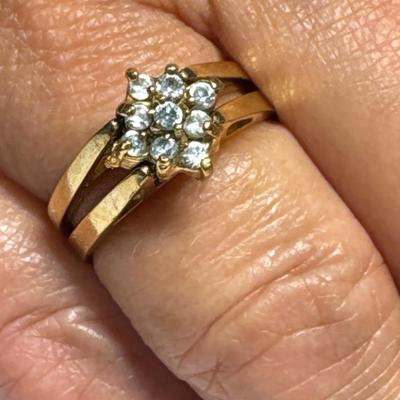 Beautiful gold flip ring (size 9)