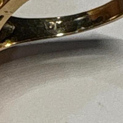 10K ring with large yellow stone (size 7)
