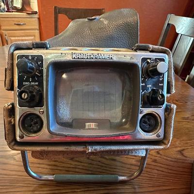 VINTAGE KRAUTKRAMER ULTRASONIC FLAW DETECTOR