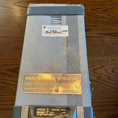 VINTAGE KRAUTKRAMER ULTRASONIC FLAW DETECTOR