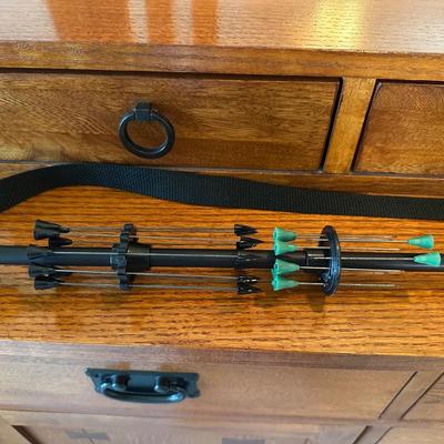 BLOWGUN WITH PAPER TARGETS