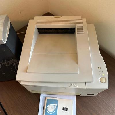 HP LASERJET 2200D PRINTER AND A PRIVACY GUARD PAPER SHREDDER