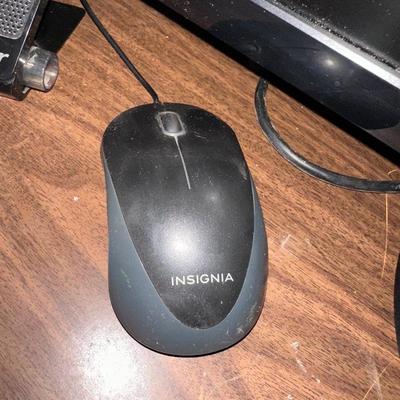 MONITOR, KEYBOARD, SPEAKERS AND MOUSE