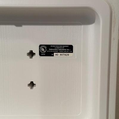 SENTRY 1950 FIREPROOF SAFE WITH KEYS