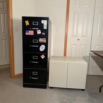 4 DRAWER FILING CABINET AND 2 DOOR METAL CABINET ON CASTERS