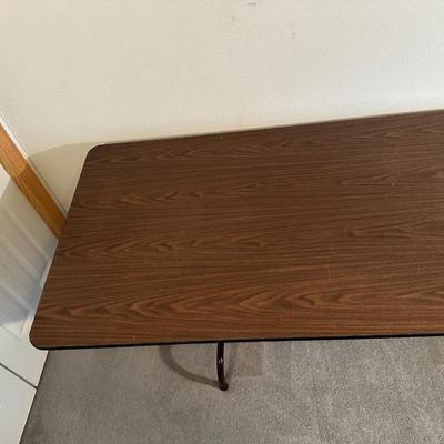 8 FOOT FOLDING TABLE