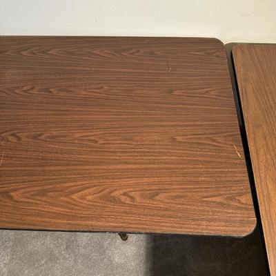 8 FOOT FOLDING TABLE
