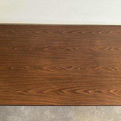 8 FOOT FOLDING TABLE