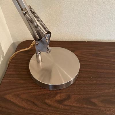 5 FOOT FOLDING TABLE AND A DESK LAMP