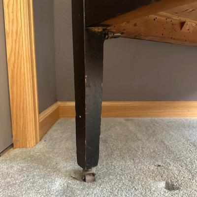 ANTIQUE CHEST OF DRAWERS BY STOUT FURNITURE