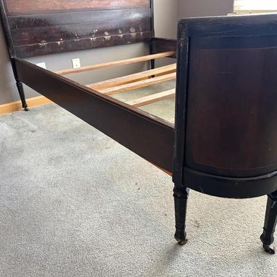 ANTIQUE FULL SIZE BED FRAME