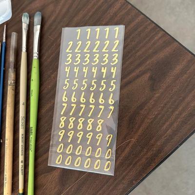 ART AND CRAFT SUPPLIES