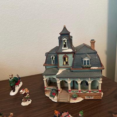 2 CHRISTMAS VILLAGE BUILDINGS WITH EXTRAS