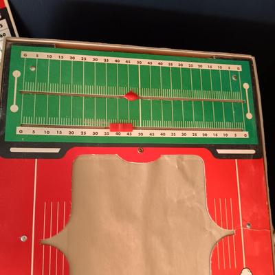 VINTAGE FOTO-ELECTRIC FOOTBALL GAME