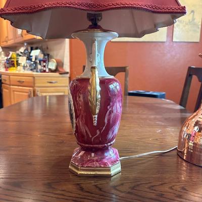 VINTAGE VICTORIAN STYLE LAMP, COPPER COLORED VASE AND METAL BUD VASE