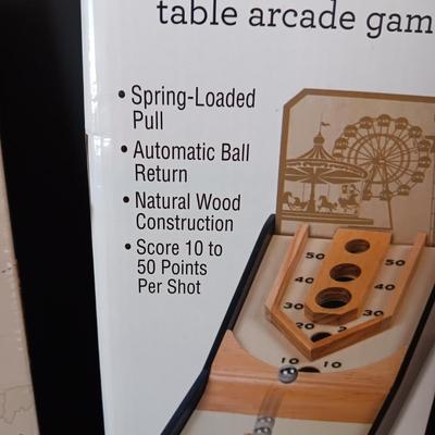 NEW MONOCULAR TELESCOPE KIT & BOARDWALK BOWLING GAME