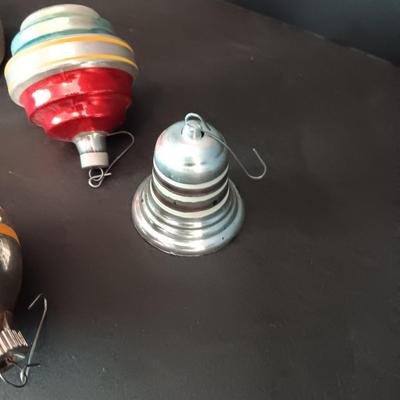 VINTAGE GLASS CHRISTMAS ORNAMENTS (1)